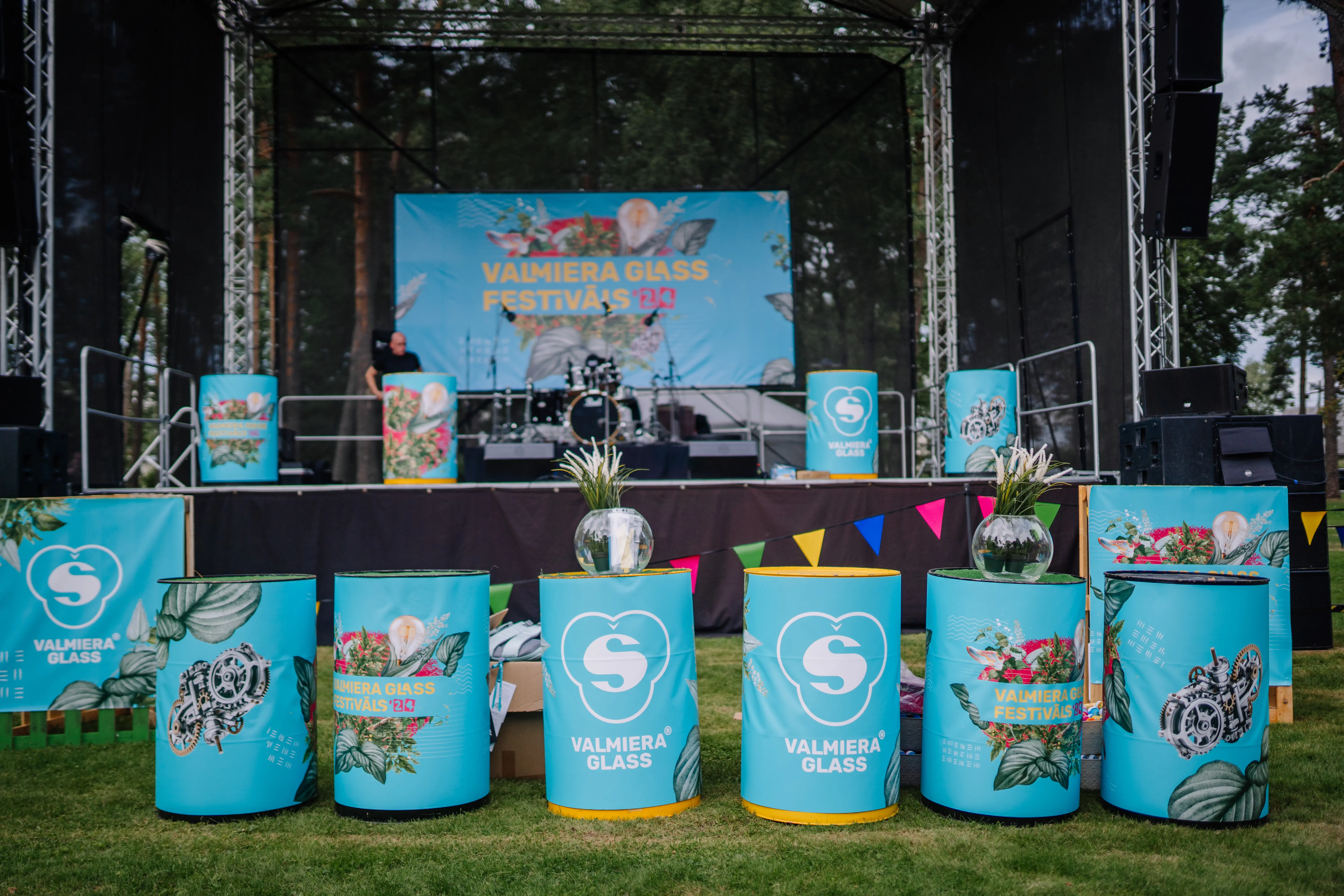 custom event promotional signs