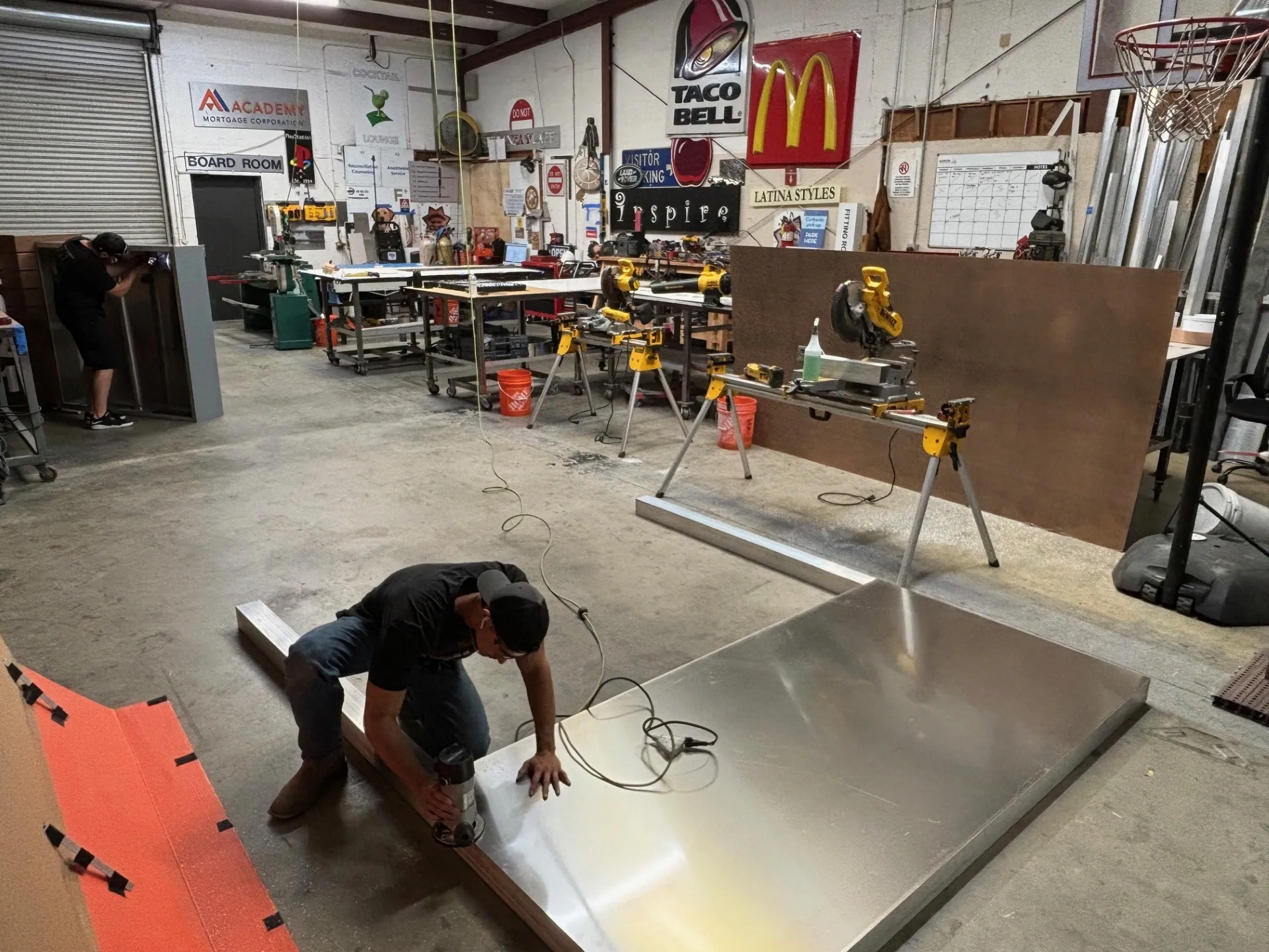 metal sign frame